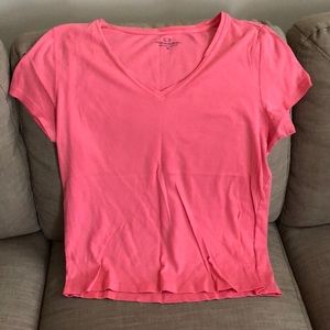 Vineyard Vines v-neck shirt